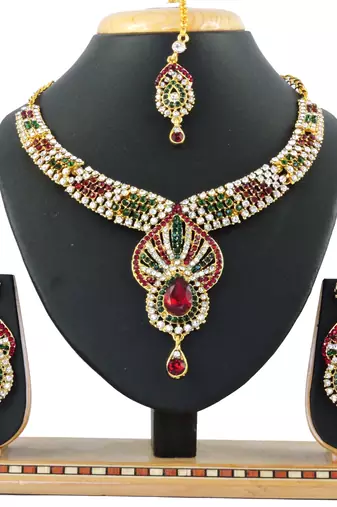 Multicolor designer function wear ad necklace set