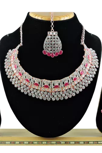 Red designer function wear ad necklace set