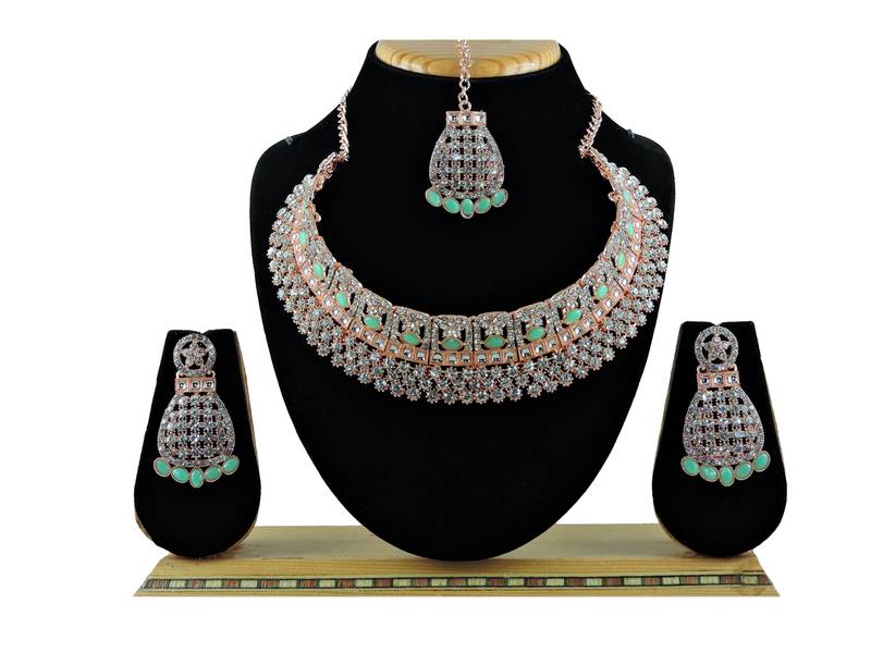 Green designer function wear ad necklace set