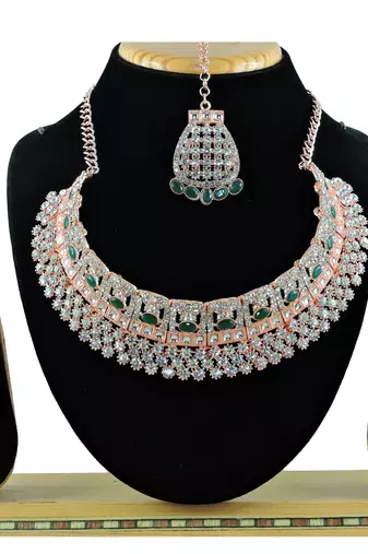 Green designer function wear ad necklace set