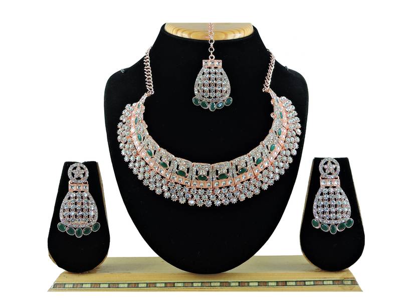 Green designer function wear ad necklace set