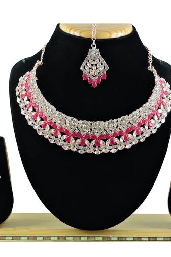 Red designer function wear ad necklace set