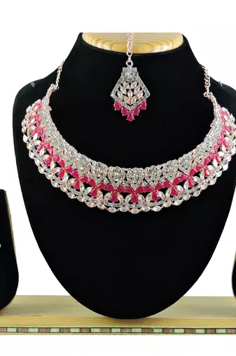 Red designer function wear ad necklace set