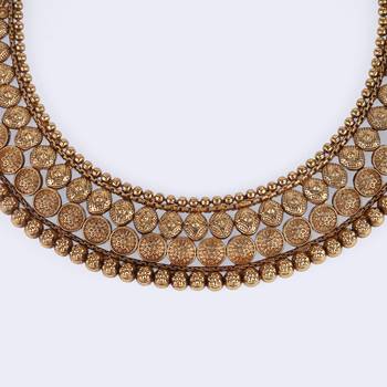 Traditional round and flower design gold plated choker necklace set for women 3