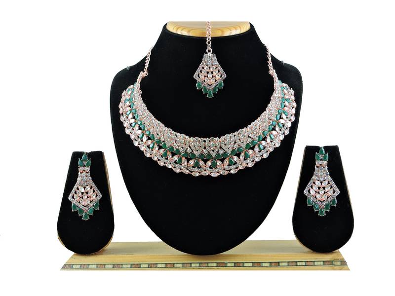 Green designer function wear ad necklace set