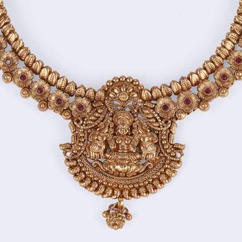 Traditional laxmi and flower design gold plated choker necklace set for women 3