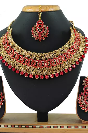 Red designer function wear ad necklace set