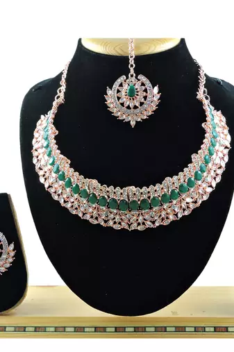 Green designer function wear ad necklace set