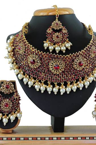 Maroon designer function wear ad necklace set