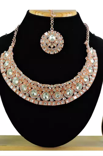 Multicolor designer function wear ad necklace set