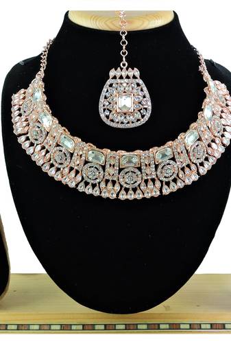 Multicolor designer function wear ad necklace set