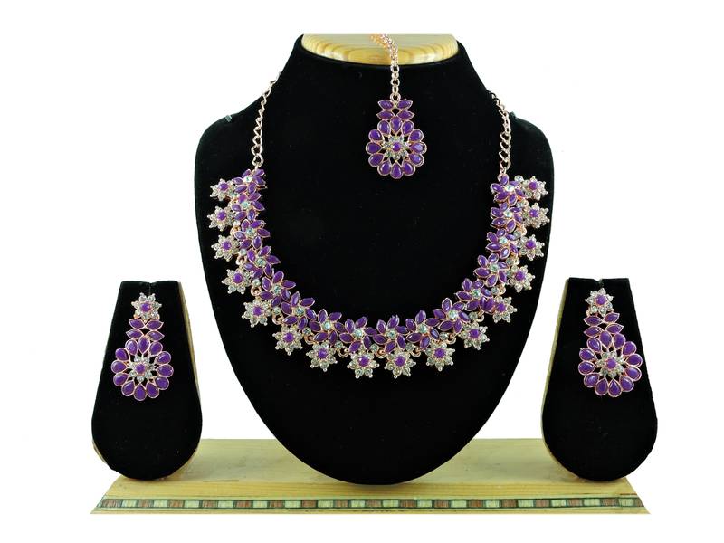 Purple designer function wear ad necklace set