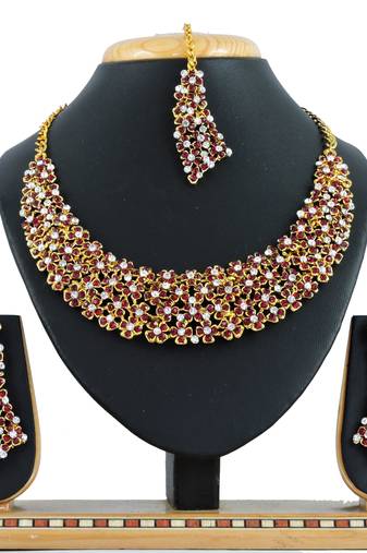 Multicolor designer function wear ad necklace set