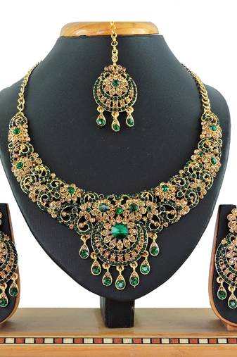 Green designer function wear ad necklace set