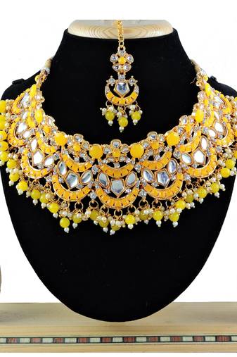 Yellow designer function wear ad necklace set