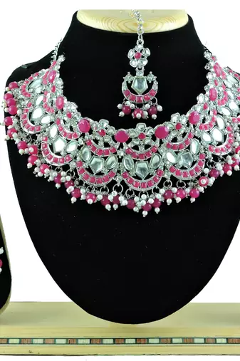 Red designer function wear ad necklace set