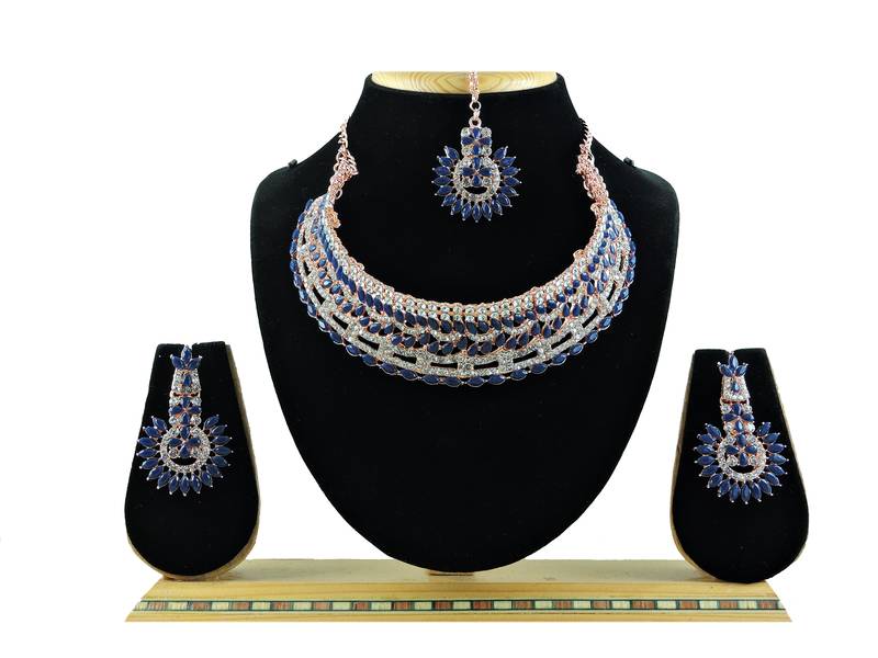 Turquoise designer function wear ad necklace set