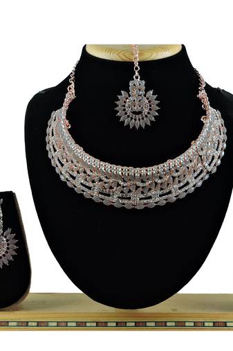 Green designer function wear ad necklace set