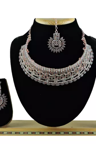 Green designer function wear ad necklace set