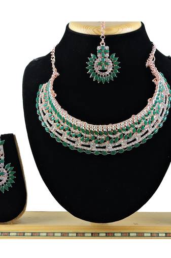Multicolor designer function wear ad necklace set
