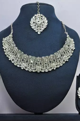 Purple designer function wear ad necklace set
