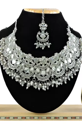 Grey designer function wear ad necklace set