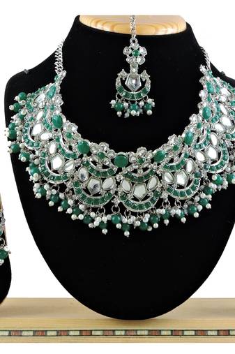 Green designer function wear ad necklace set