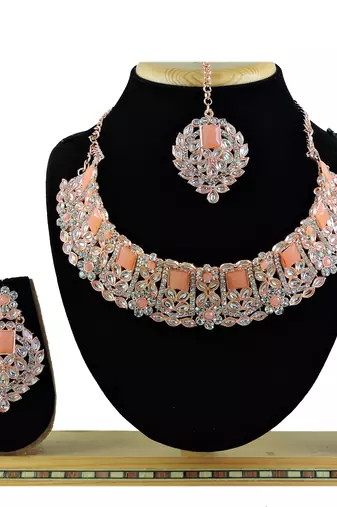 Multicolor designer function wear ad necklace set