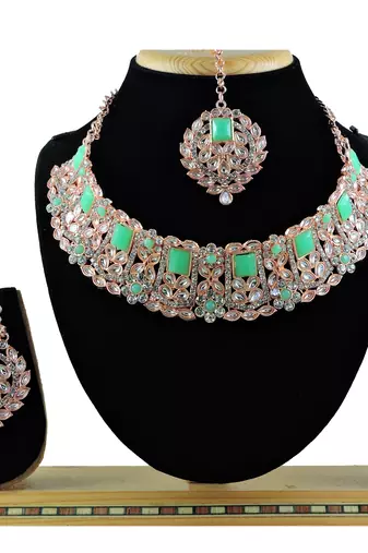 Multicolor designer function wear ad necklace set