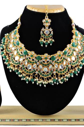 Green designer function wear ad necklace set