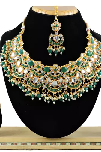 Green designer function wear ad necklace set