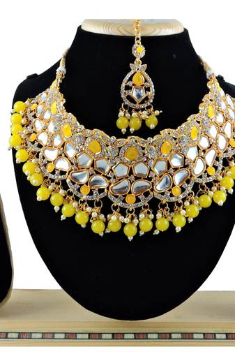 Yellow designer function wear ad necklace set