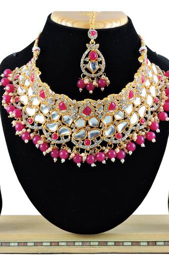 Red designer function wear ad necklace set