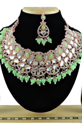 Multicolor designer function wear ad necklace set
