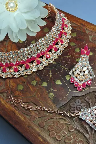Red designer function wear ad necklace set
