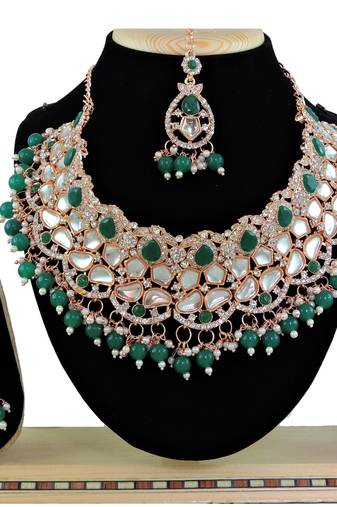 Green designer function wear ad necklace set