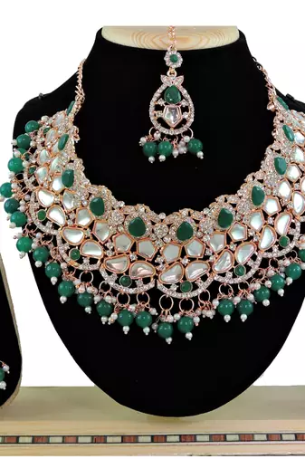 Green designer function wear ad necklace set