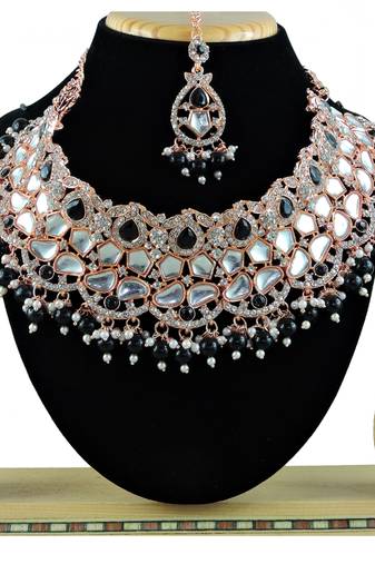 Black designer function wear ad necklace set