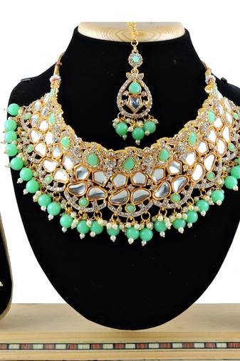 Green designer function wear ad necklace set