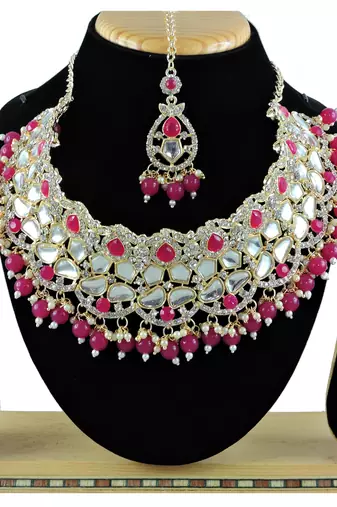 Red designer function wear ad necklace set