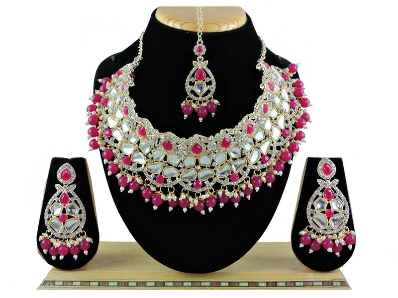 Red designer function wear ad necklace set