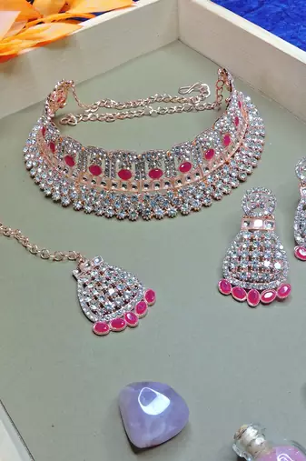 Red designer function wear ad necklace set