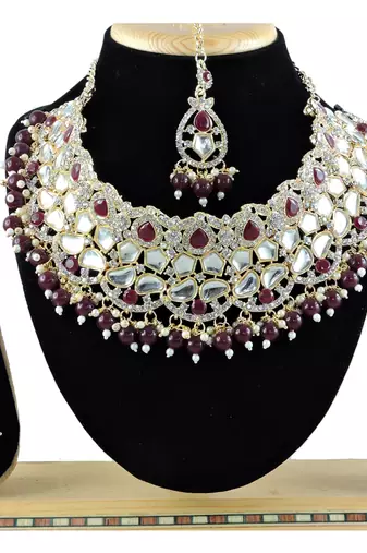 Multicolor designer function wear ad necklace set