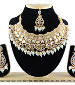 Multicolor designer function wear ad necklace set