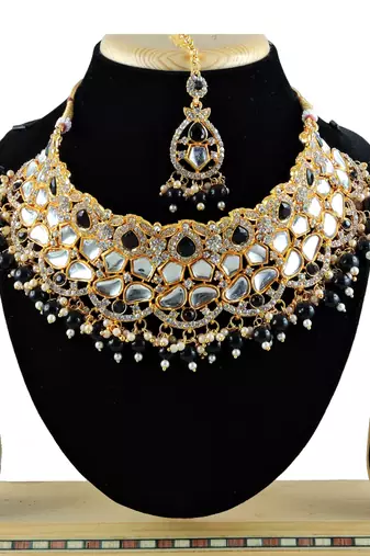 Black designer function wear ad necklace set