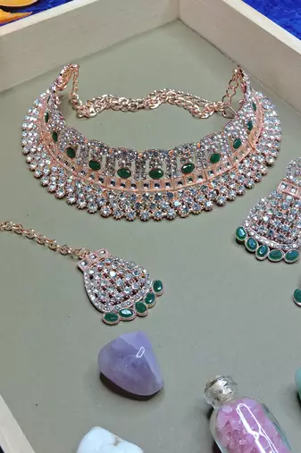 Green designer function wear ad necklace set