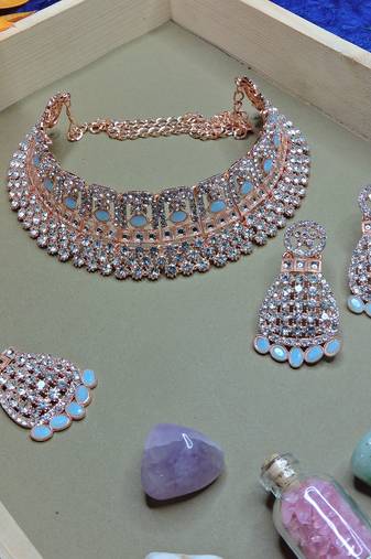 Turquoise designer function wear ad necklace set
