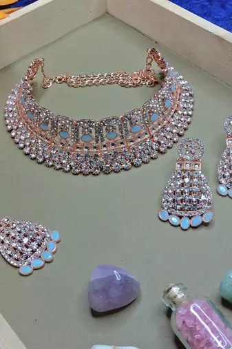 Turquoise designer function wear ad necklace set