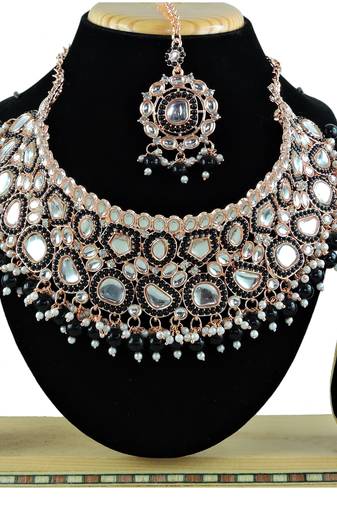 Black designer function wear ad necklace set