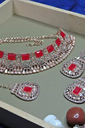 Red designer function wear ad necklace set